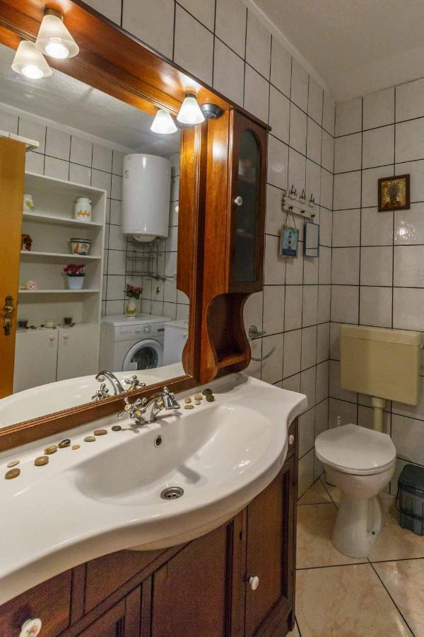 Apartman Mauro Малинска Екстериор снимка