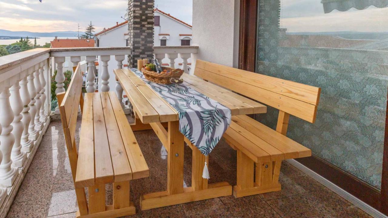 Apartman Mauro Малинска Екстериор снимка